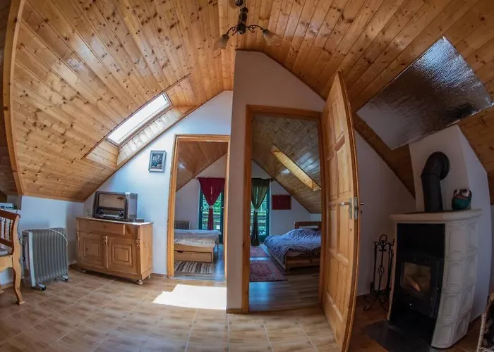 Matyo Rozsa Vendeghaz Apartament Ostoros